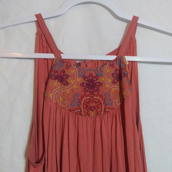 Anthropologie One September Taren Halter Tank Top Flowy Coral Embroidery Size S - Picture 3 of 8